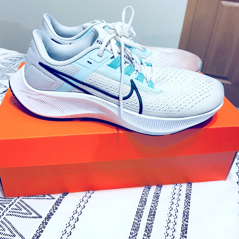 Nike Pegasus 38 Womens size 8